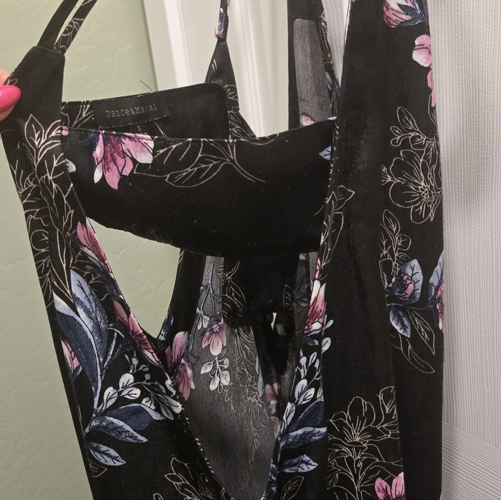 Dance & Marvel Floral Romper Size Small - Picture 2 of 4